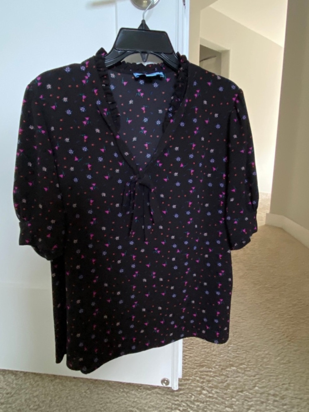 Women's Floral Tie-Neck Blouse